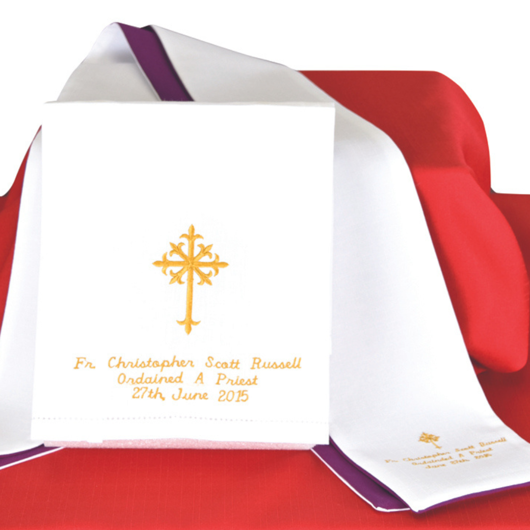 Maniturgium & First Stole