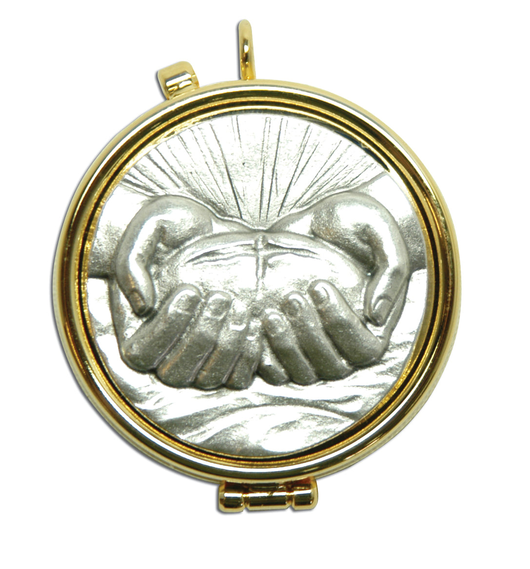 Bread in Hand 15 Capacity Pyx