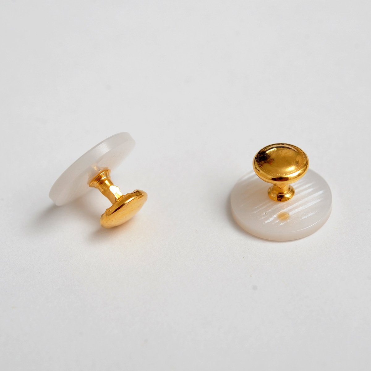 Short Shank Stud