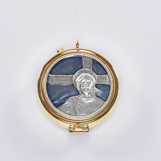 Jesus with Cross 15 Capacity Pyx