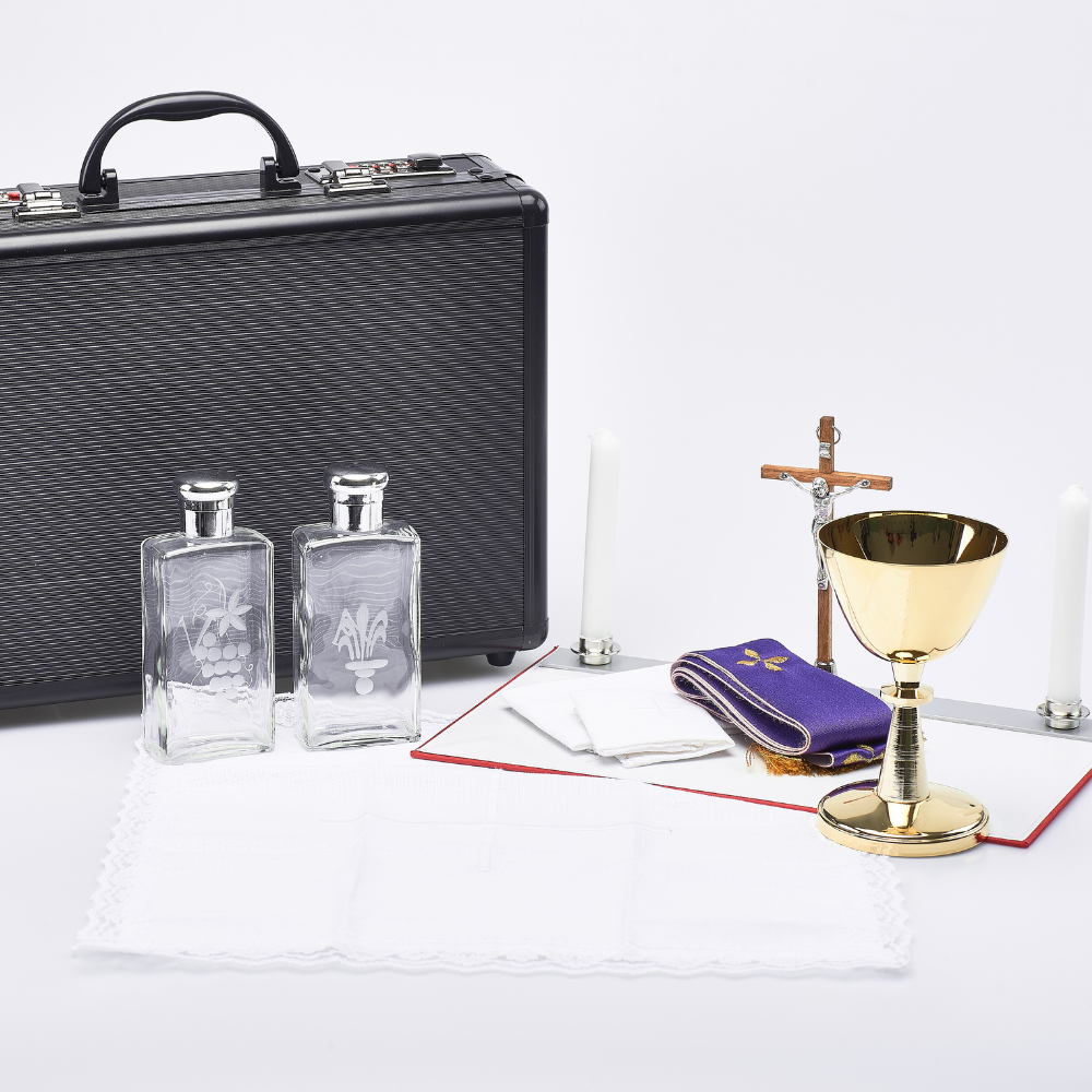 Travelling Mass Kit, Style 903