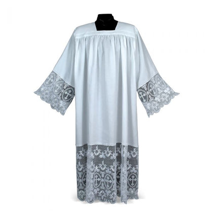 Macramé Alb with Traditional Cross Motif Lace