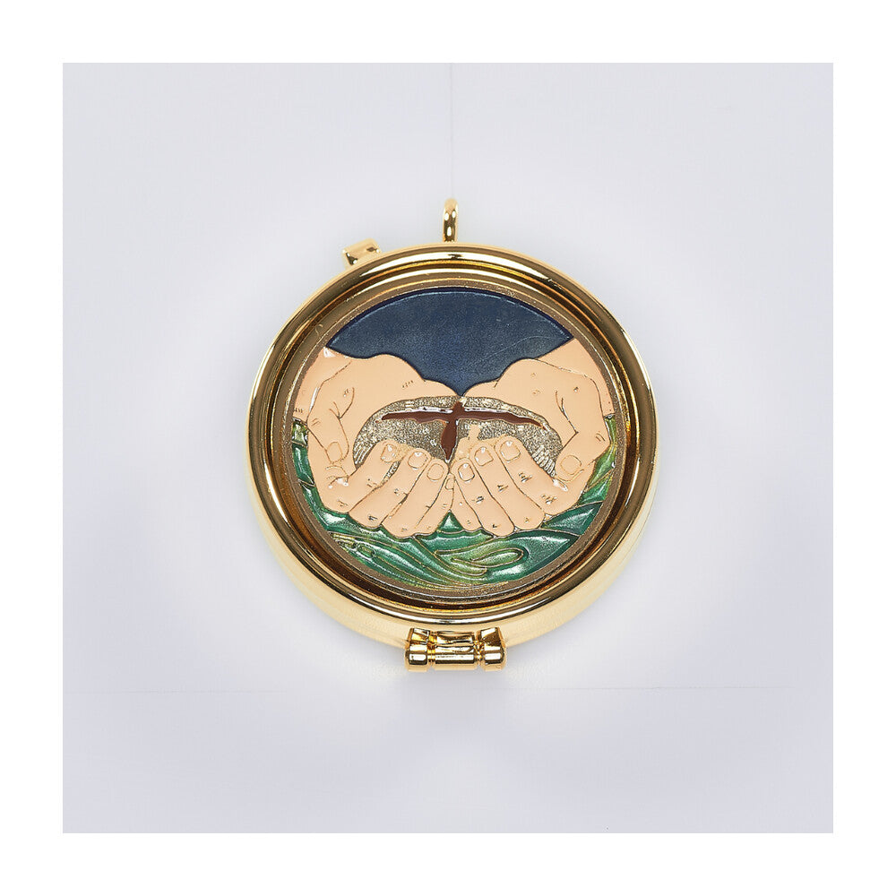 Bread in Hands 15 Capacity Pyx