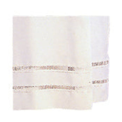 Cotta with Lace Embroidery