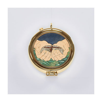 Bread in Hands 15 Capacity Pyx