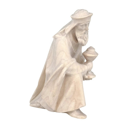 Caspar kneeling - Maple Wood