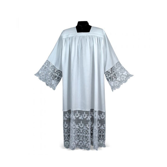 Macramé Alb with Traditional Cross Motif Lace