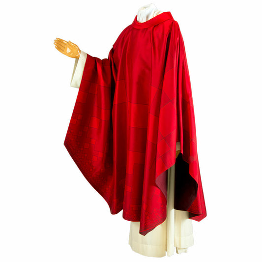 “Fracta” Design Chasuble - Available in 4 Colours