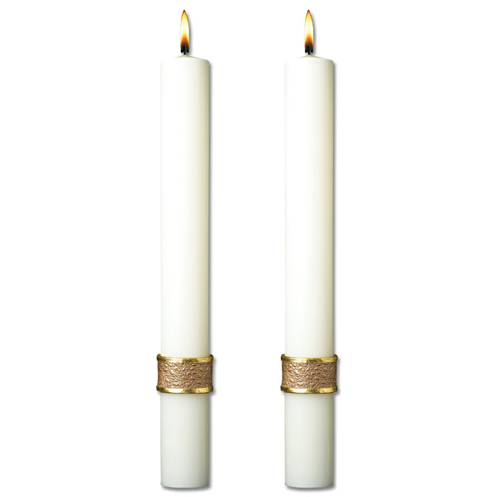Evangelium Complementing Altar Candles